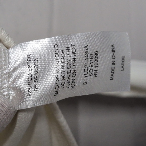 Cropped Ivory Ribbed Long Sleeve Top with Black Feminine Trim Accent Size Large - Picture 4 of 5